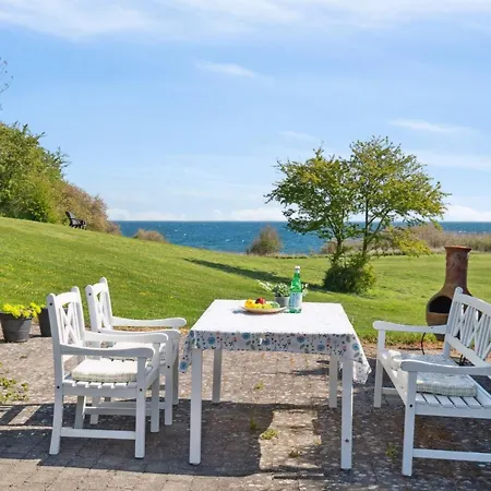 Sahid - 20m From The Sea By Interhome * Klint